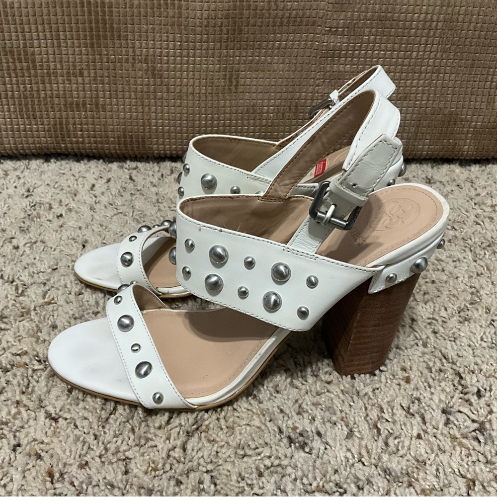 Guess hi heel ,wedges adjustable,women’s size 8.5 white.